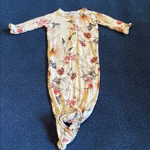 Lou Lou Newborn Floral knotted Gown 95% rayon